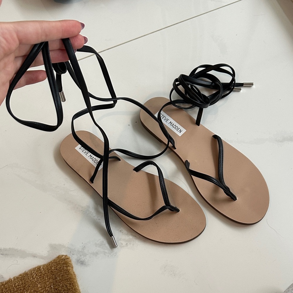 Steve Madden wrap up sandal